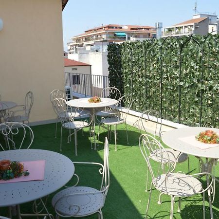 B&B Jolie Center เปสการา ภายนอก รูปภาพ